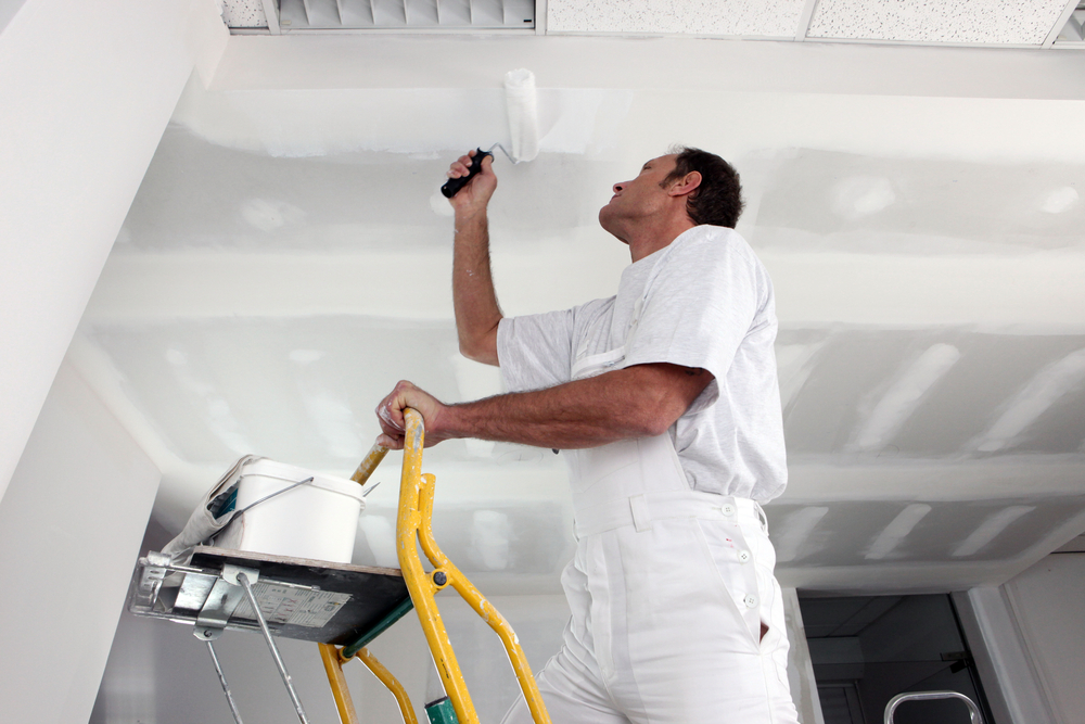 Peinture mur et plafond : les pièges à éviter