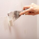 L’aérogommage : Une technique innovante et polyvalente pour le décapage de peinture